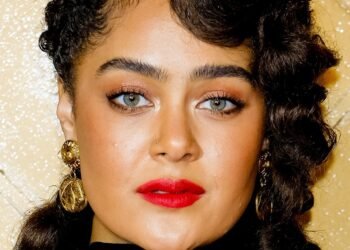 Izuka Hoyle: Age, Family, Career Highlights & More