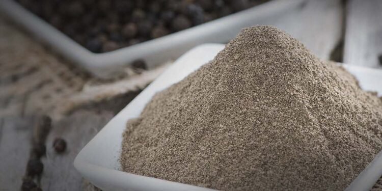 How to Make Fresh Black Pepper Powder at Home