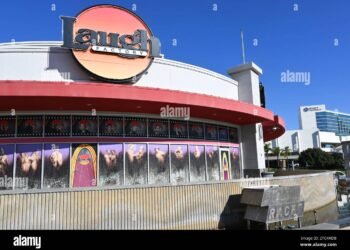A Night of Laughter at Laugh Factory Chicago: What to Expect