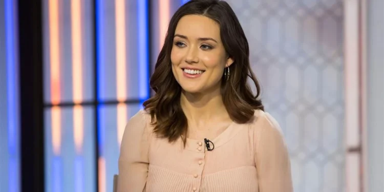 Megan Boone Biography: Age, Family, Career, and Personal Life