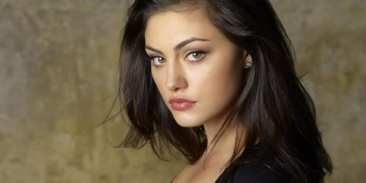 Phoebe Tonkin Biography: Age, Family, Career, and More