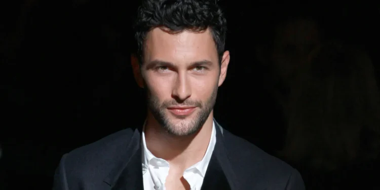 Noah Mills – Age, Height, Family, and Career Journey